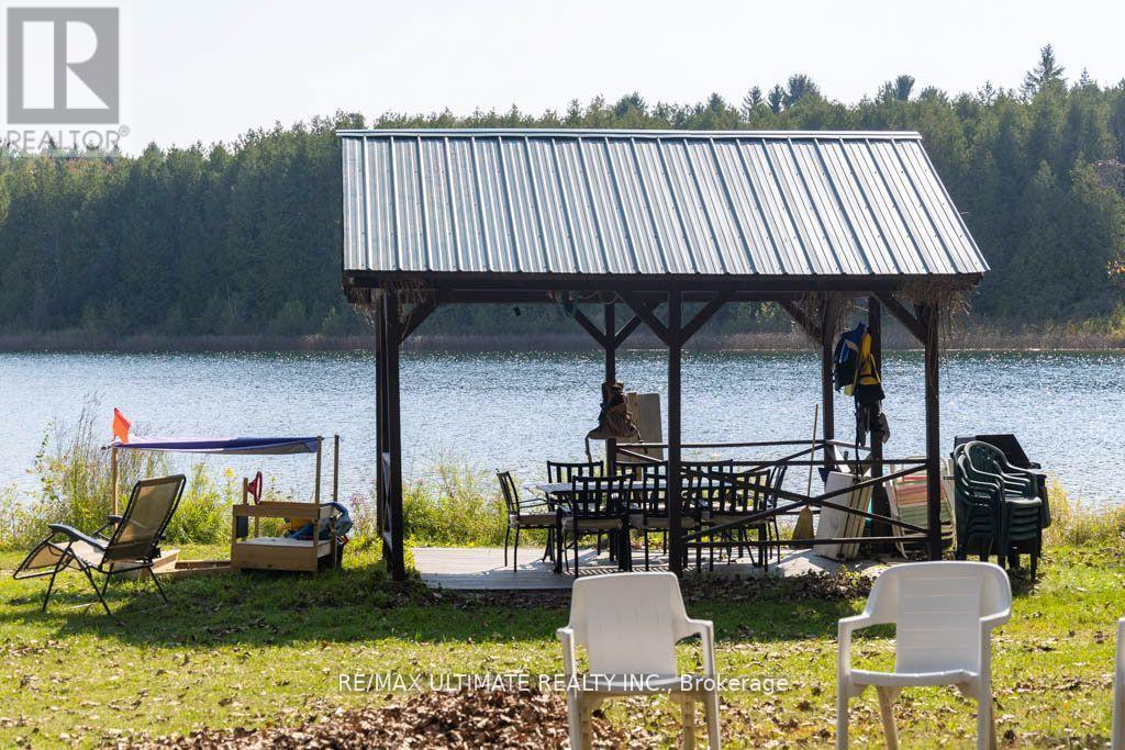 63 Sumac Lane, Scugog, ON - Outdoor With Body Of Water