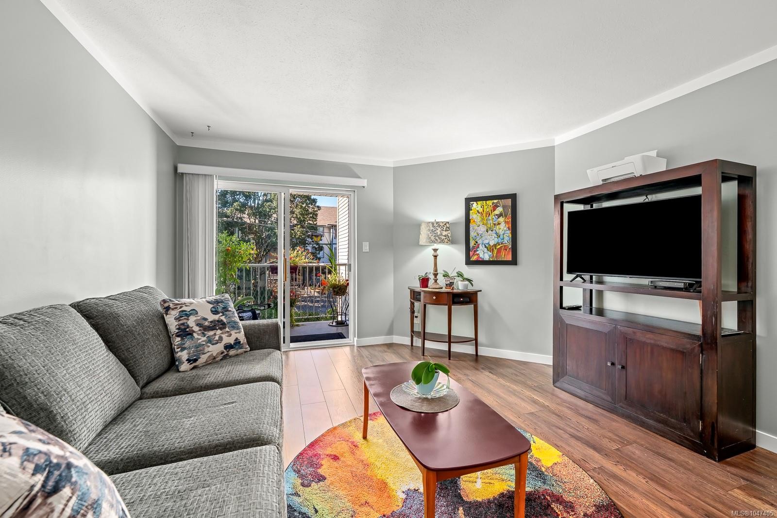 #108-130 Back Rd, Courtenay, BC - Indoor Photo Showing Living Room