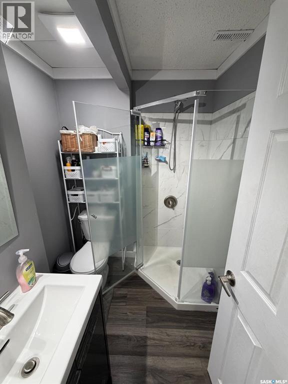 3629 Centennial Drive, Saskatoon, SK - Indoor Photo Showing Bathroom