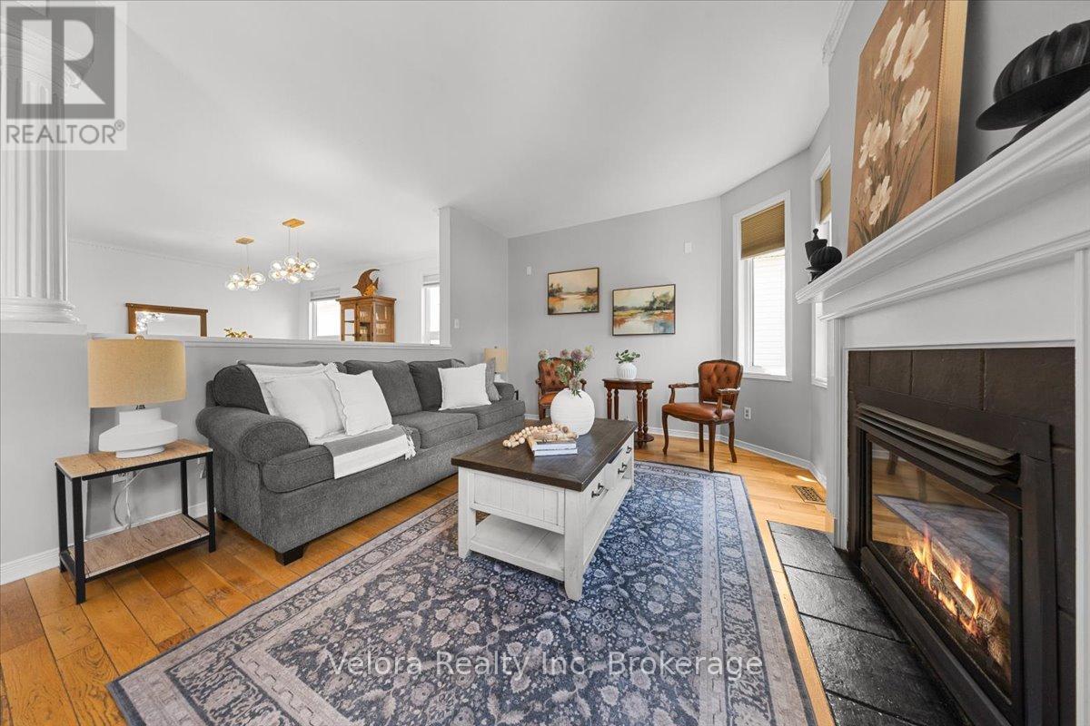 234 Deercroft Avenue, Ottawa, ON - Indoor Photo Showing Living Room With Fireplace