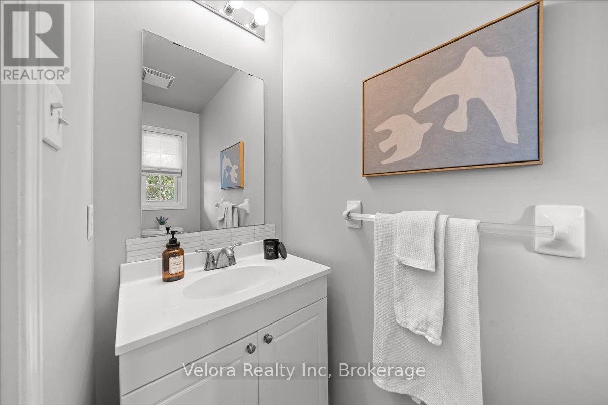 234 Deercroft Avenue, Ottawa, ON - Indoor Photo Showing Bathroom