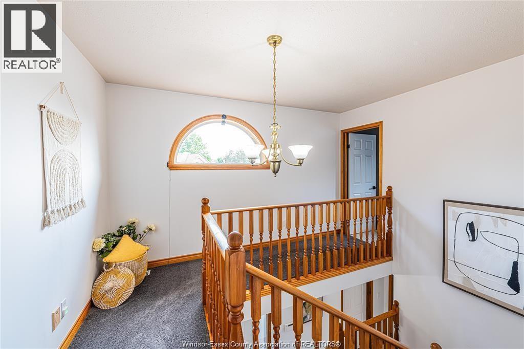 120 Hampton Crescent, Windsor, ON - Indoor Photo Showing Other Room