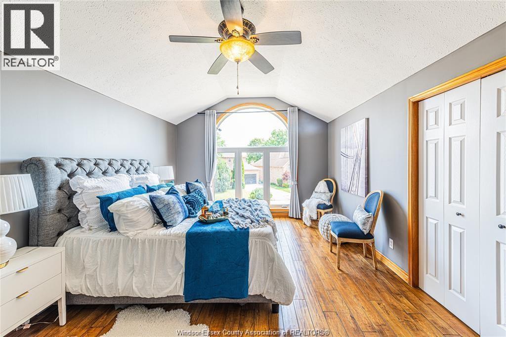 120 Hampton Crescent, Windsor, ON - Indoor Photo Showing Bedroom