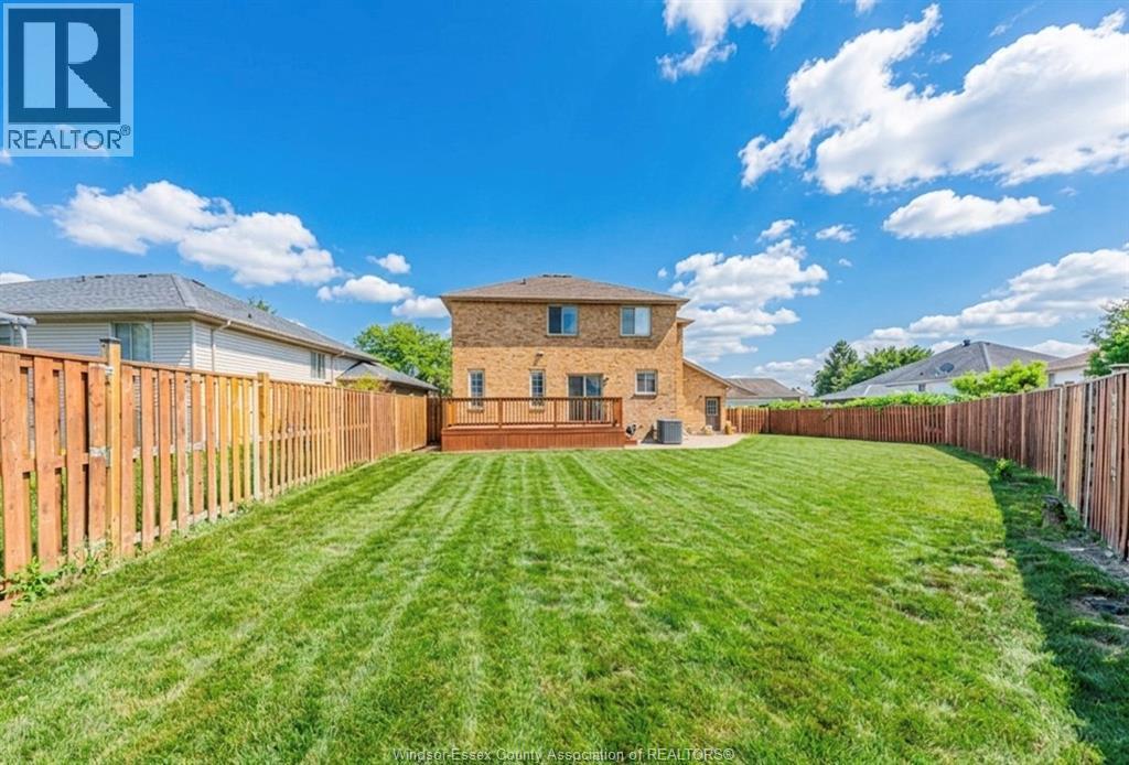 120 Hampton Crescent, Windsor, ON - Outdoor With Deck Patio Veranda