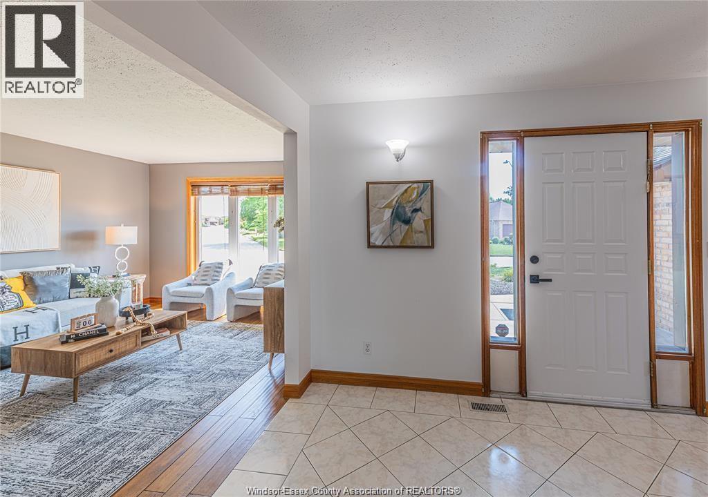 120 Hampton Crescent, Windsor, ON - Indoor