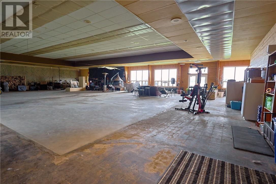 42 Elk'S Club Road, Onaping, ON - Indoor