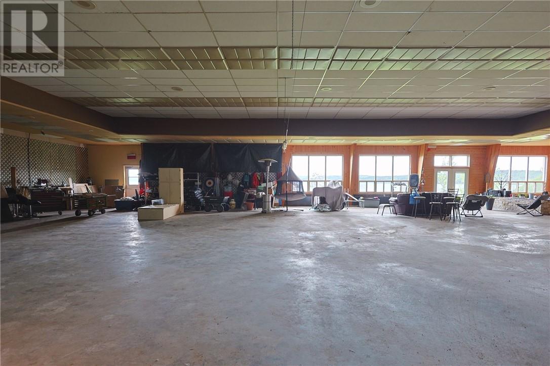 42 Elk'S Club Road, Onaping, ON - Indoor