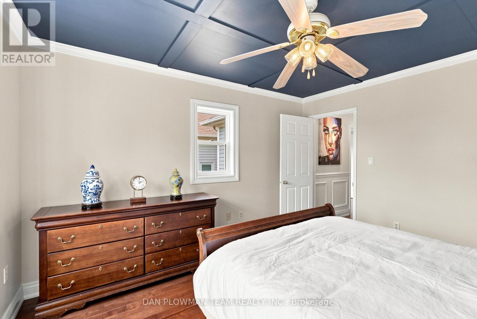 52 Wells Crescent, Whitby, ON - Indoor Photo Showing Bedroom