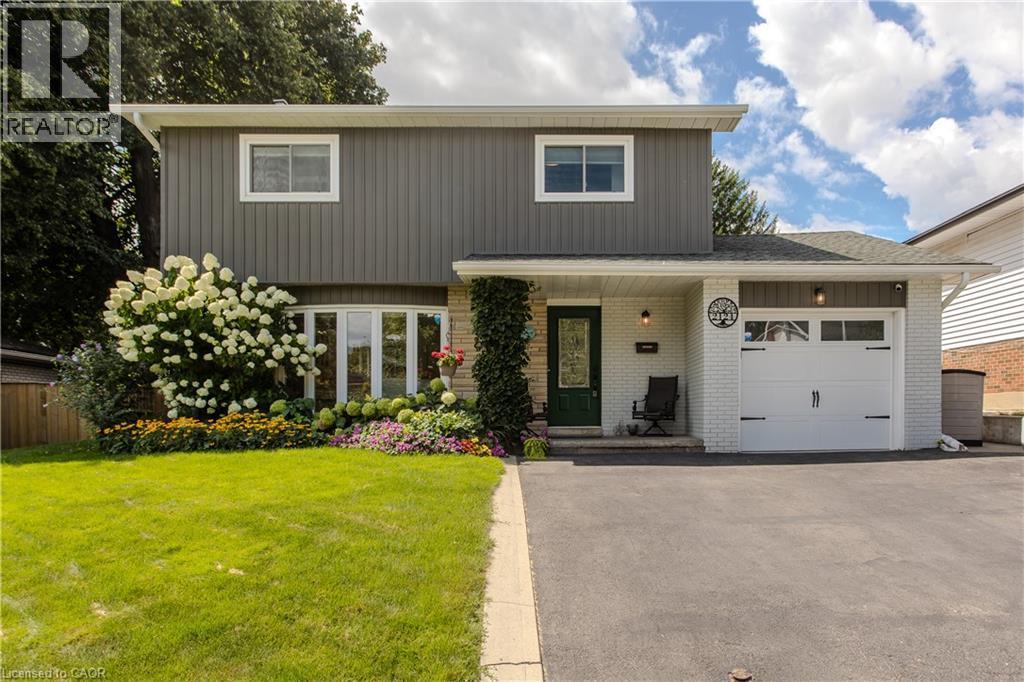 2124 Sandringham Drive, Burlington, ON - Outdoor