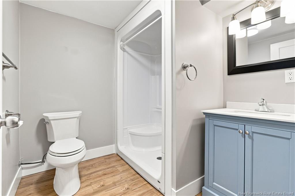836 Windsor St, Fredericton, NB - Indoor Photo Showing Bathroom