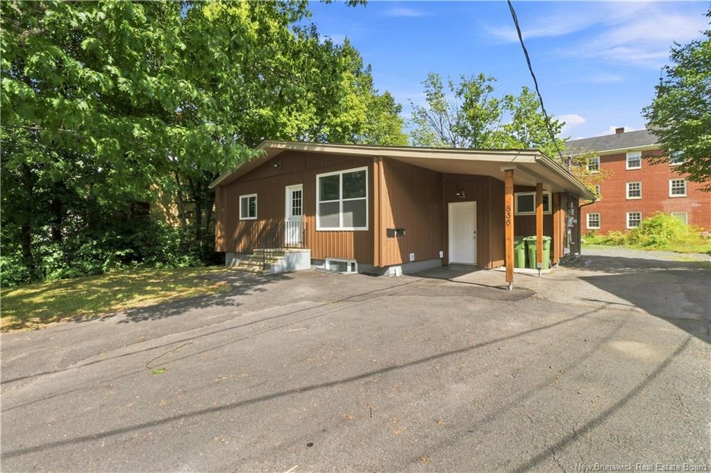 836 Windsor St, Fredericton, NB - Outdoor