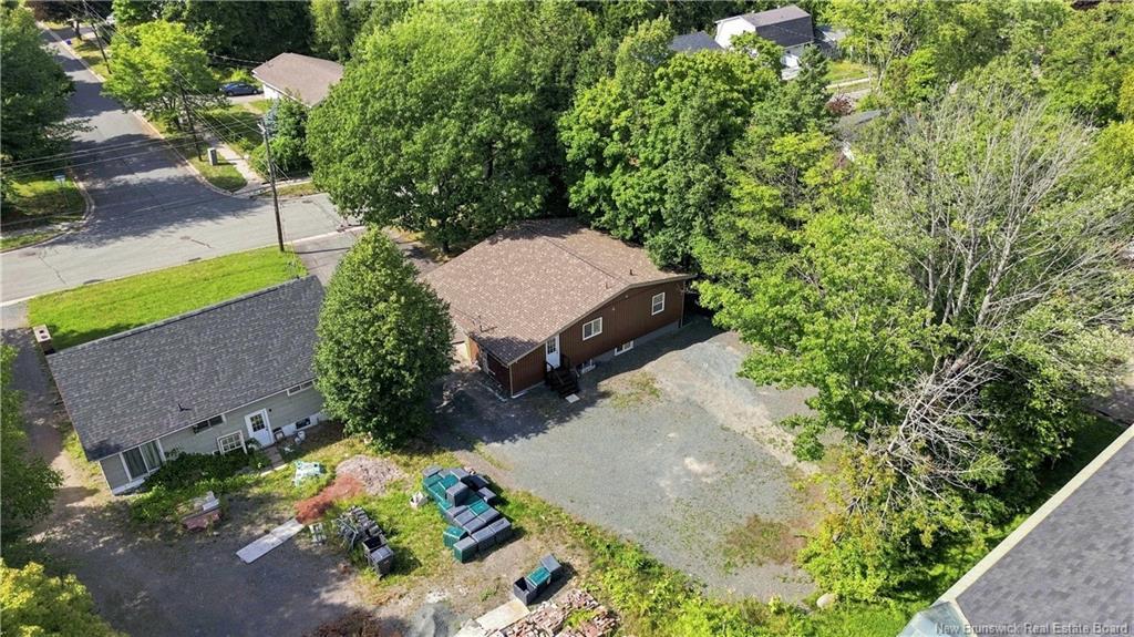 836 Windsor St, Fredericton, NB - Outdoor