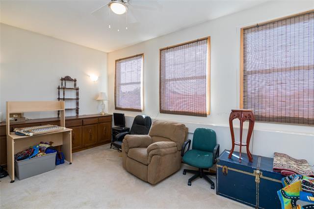 11 Brunet Prom, Winnipeg, MB - Indoor