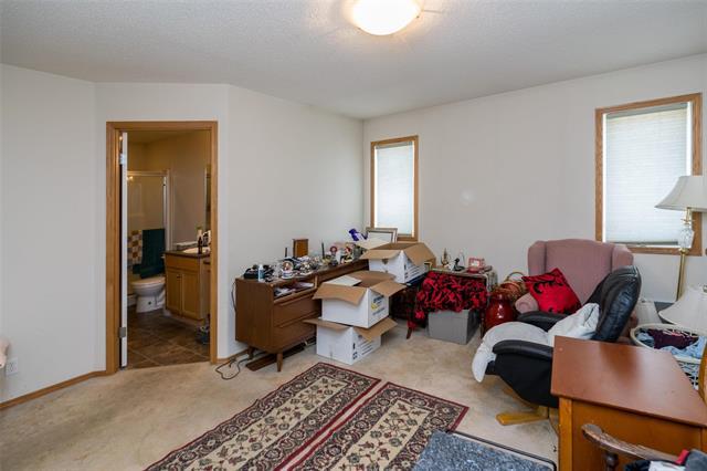 11 Brunet Prom, Winnipeg, MB - Indoor