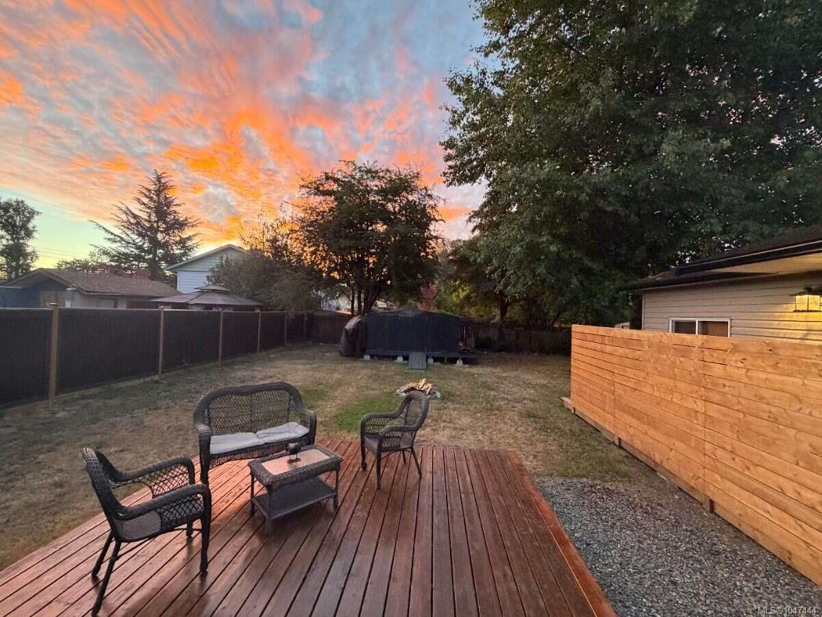 726 Bruce Ave, Nanaimo, BC