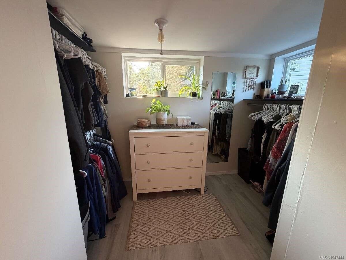 726 Bruce Ave, Nanaimo, BC
