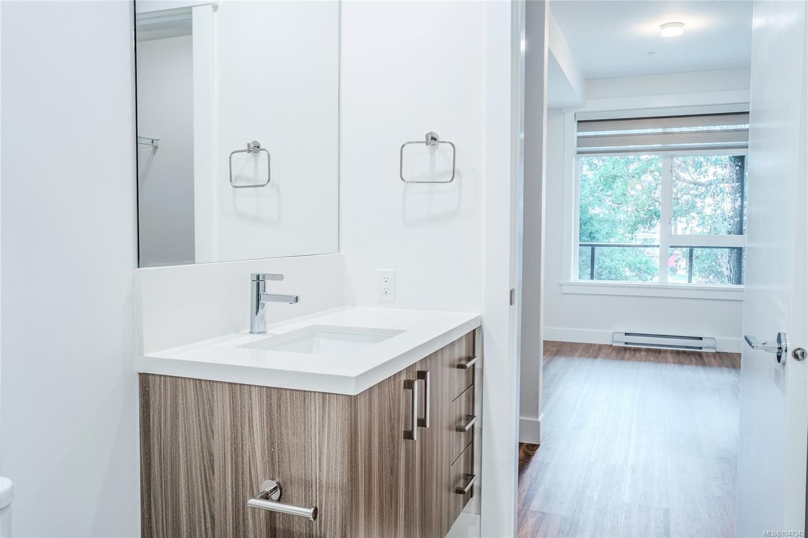 #407-6320 Sentinal Dr, Nanaimo, BC - Indoor Photo Showing Bathroom