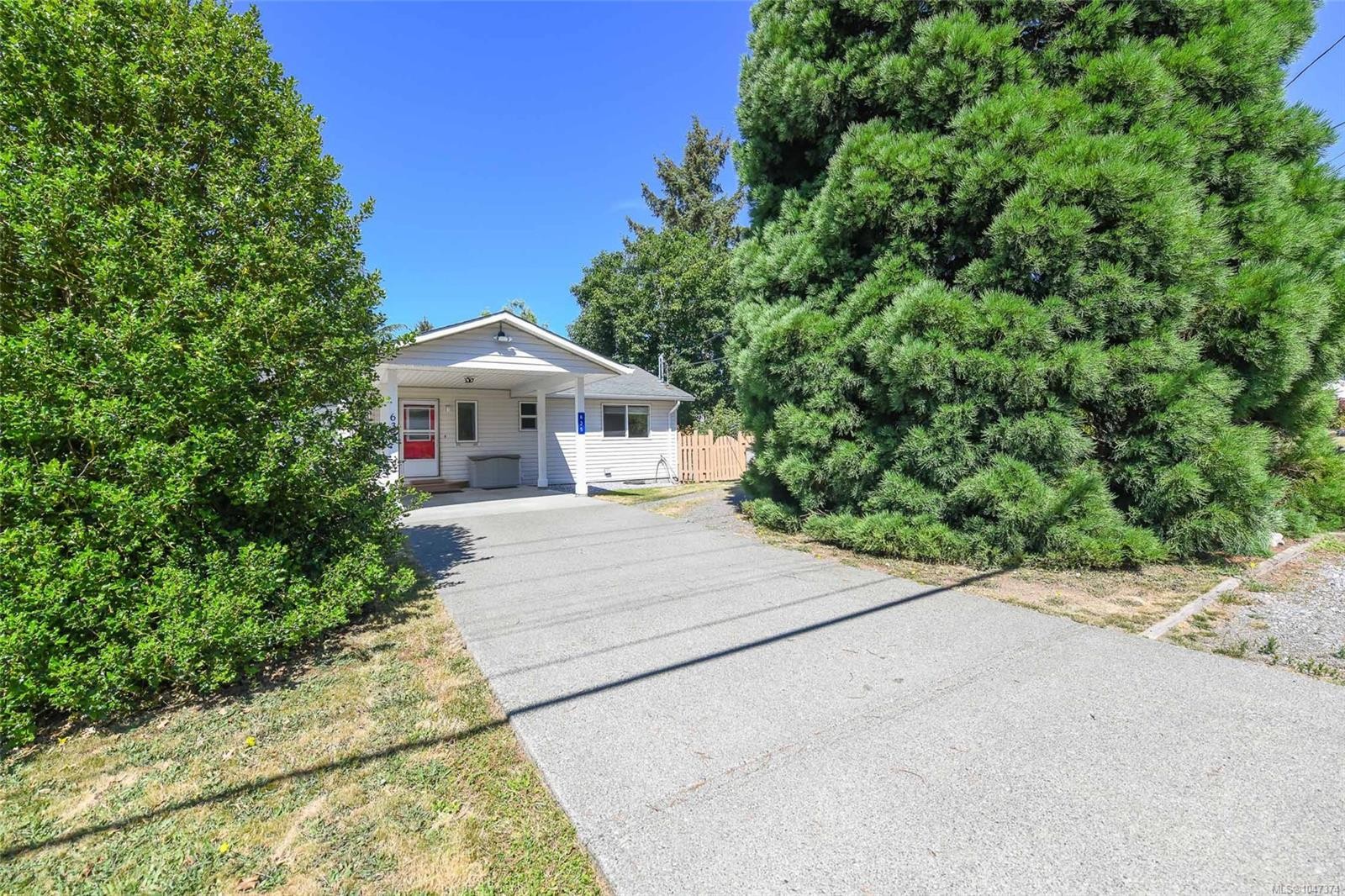 635 Pritchard Rd, Comox, BC