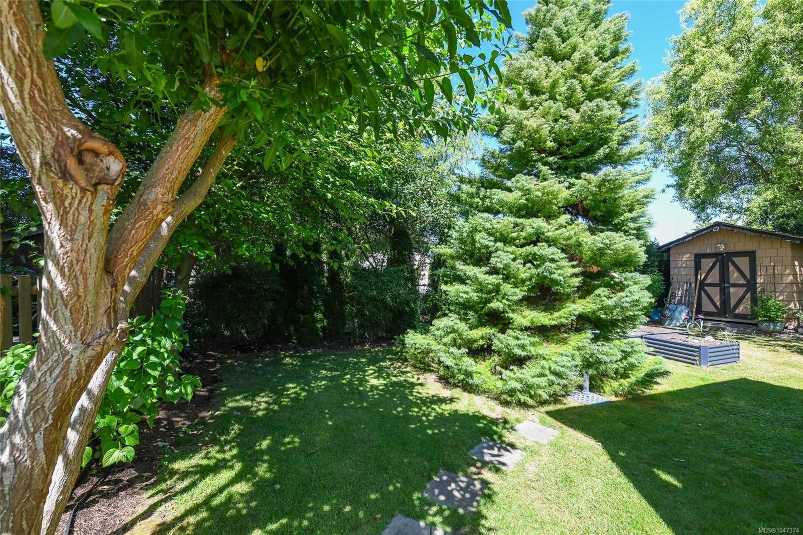 635 Pritchard Rd, Comox, BC