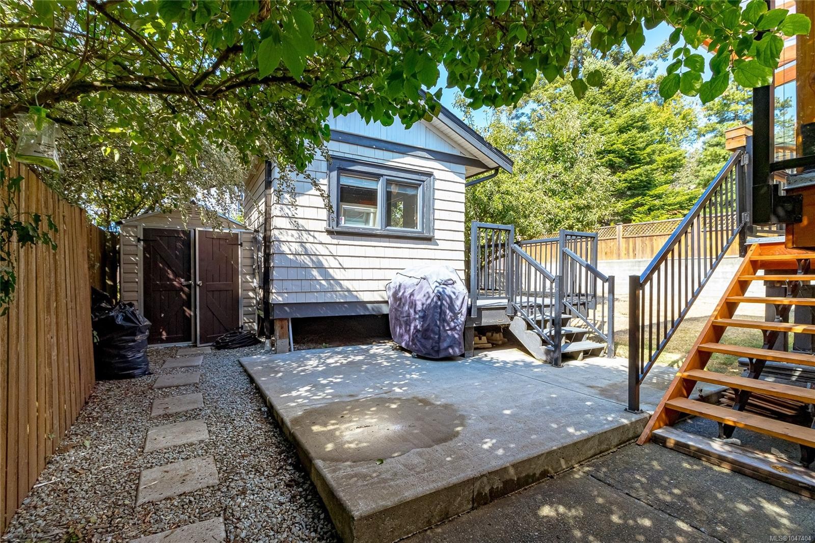 1232 Effingham St, Esquimalt, BC