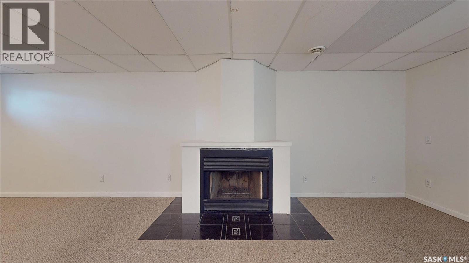 2255 Queen Street, Regina, SK - Indoor Photo Showing Other Room With Fireplace