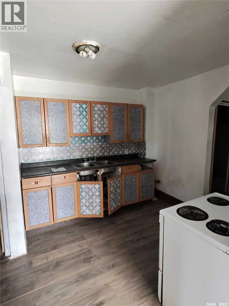 1179 Retallack Street, Regina, SK - Indoor Photo Showing Kitchen