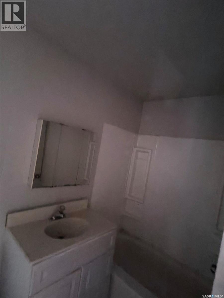 1179 Retallack Street, Regina, SK - Indoor Photo Showing Bathroom