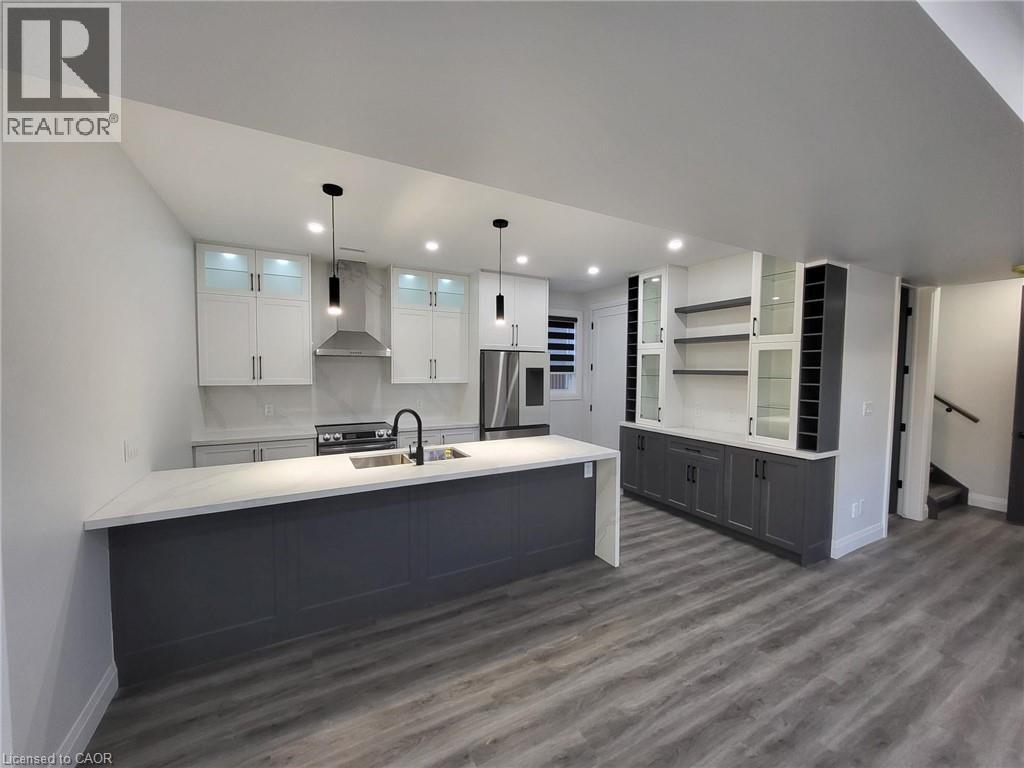 Unit 2 (upper level at rear, typical finish - 169 Fifth Avenue, Kitchener, ON - Indoor Photo Showing Kitchen With Upgraded Kitchen