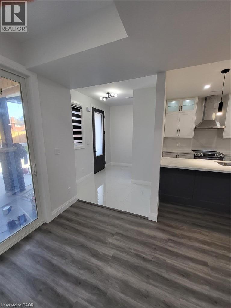 Unit 2 (upper level at rear, typical finish - 169 Fifth Avenue, Kitchener, ON - Indoor