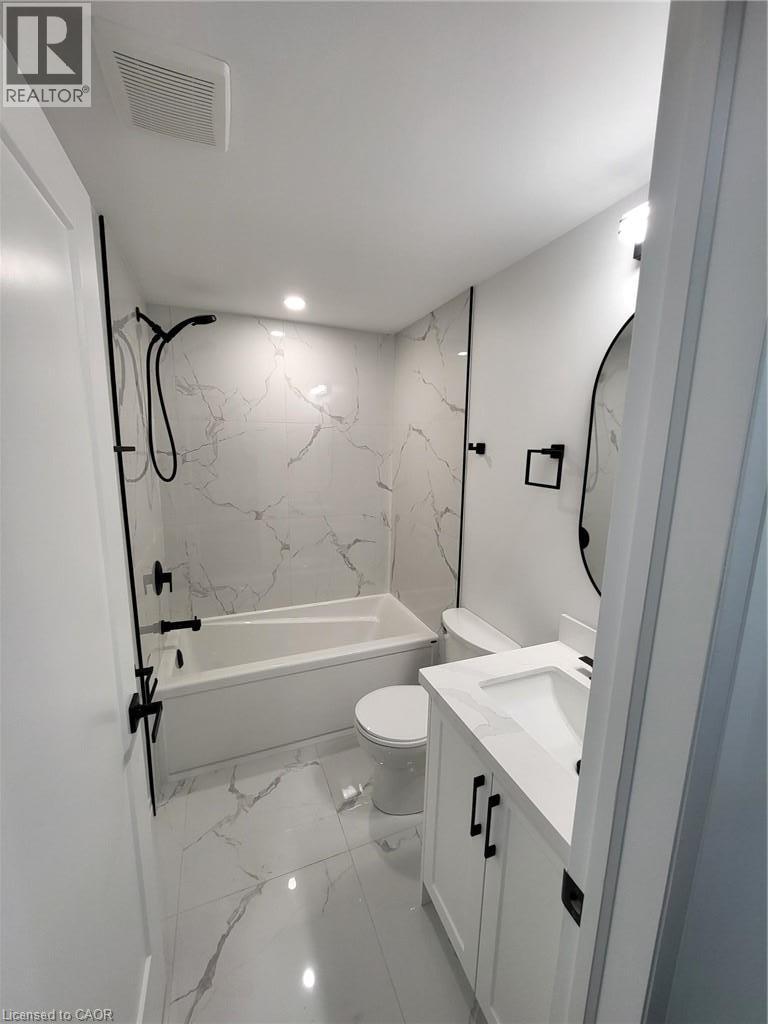 Unit 4 (lower level, typical finish) - 169 Fifth Avenue, Kitchener, ON - Indoor Photo Showing Bathroom
