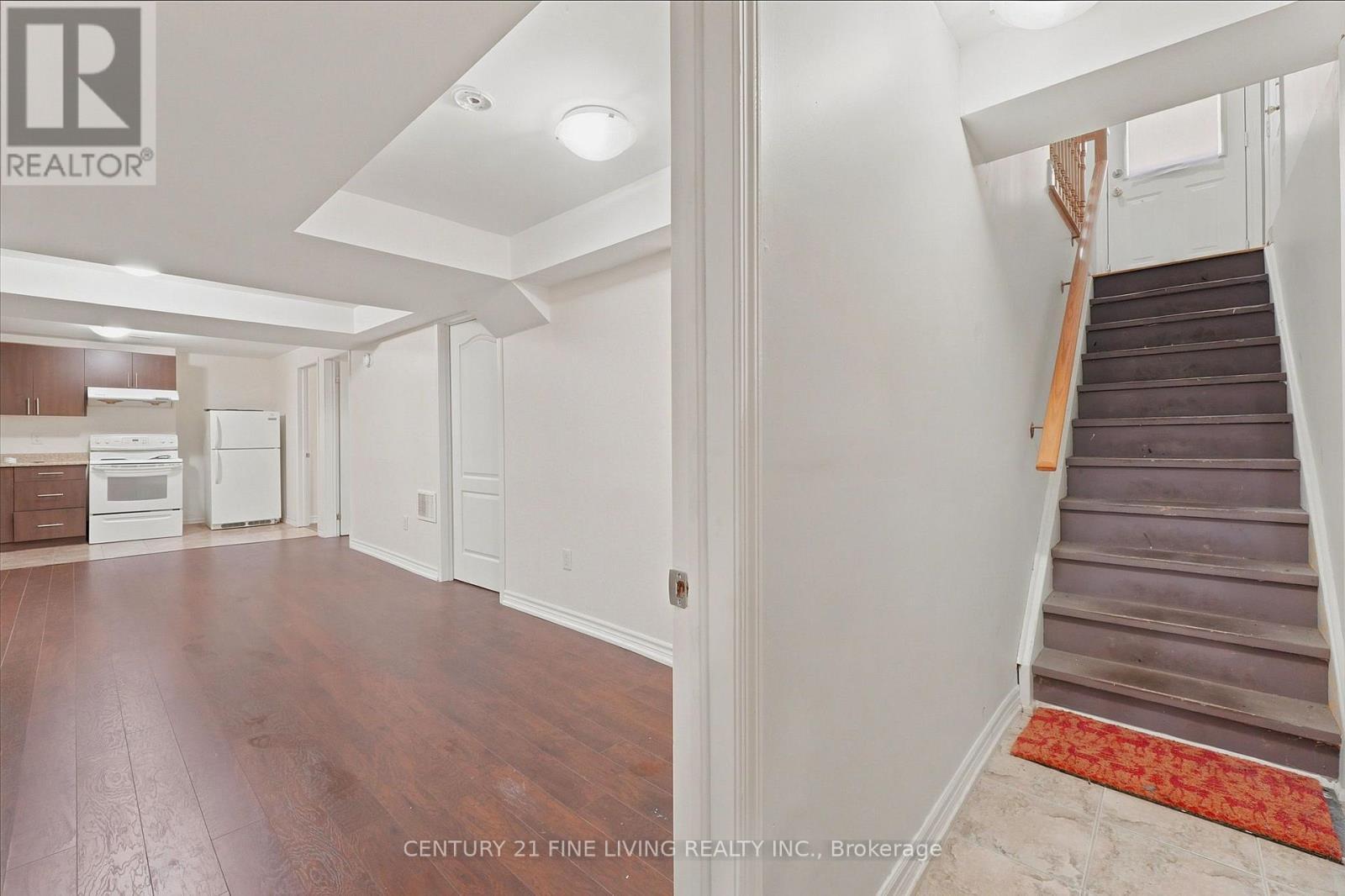 38 Eiffel Boulevard, Brampton, ON - Indoor Photo Showing Other Room