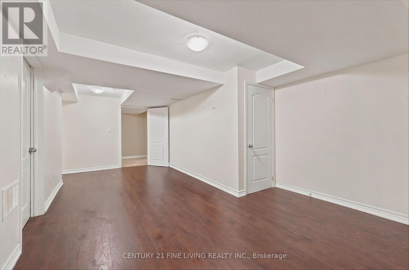 38 Eiffel Boulevard, Brampton, ON - Indoor Photo Showing Other Room