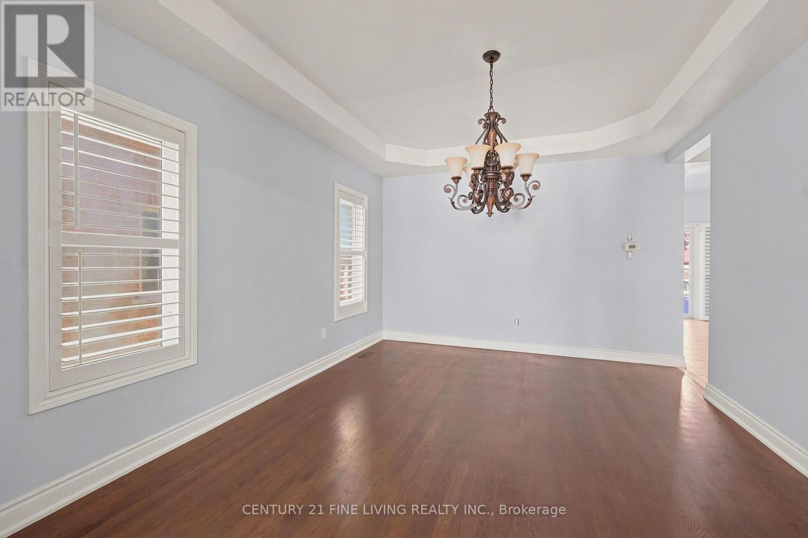38 Eiffel Boulevard, Brampton, ON - Indoor Photo Showing Other Room