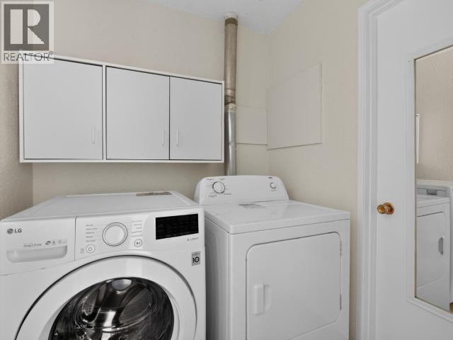 86-100 Lewes Boulevard, Whitehorse, YT - Indoor Photo Showing Laundry Room