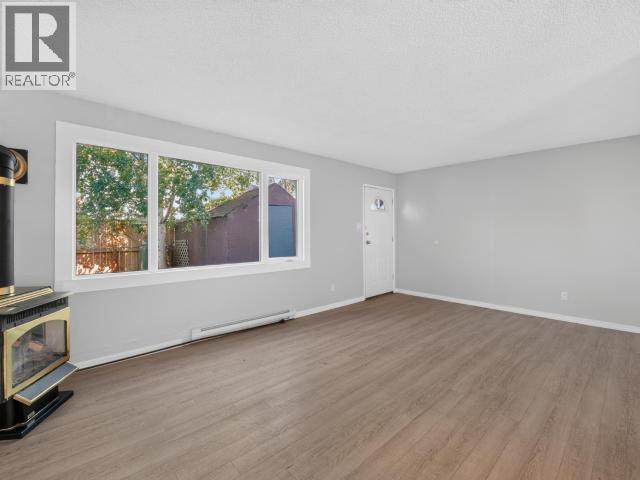 86-100 Lewes Boulevard, Whitehorse, YT - Indoor Photo Showing Other Room
