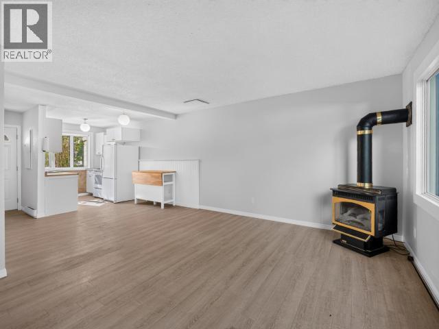86-100 Lewes Boulevard, Whitehorse, YT - Indoor With Fireplace