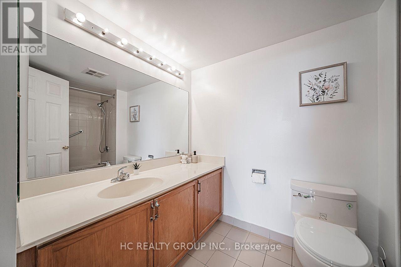 417 - 175 Bamburgh Circle, Toronto, ON - Indoor Photo Showing Bathroom