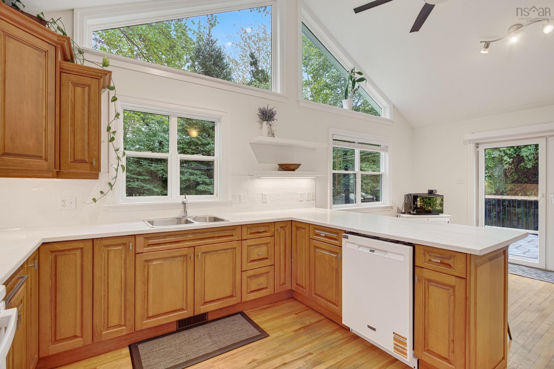 62 Douglas Crescent, Halifax, NS - Indoor Photo Showing Kitchen With Double Sink