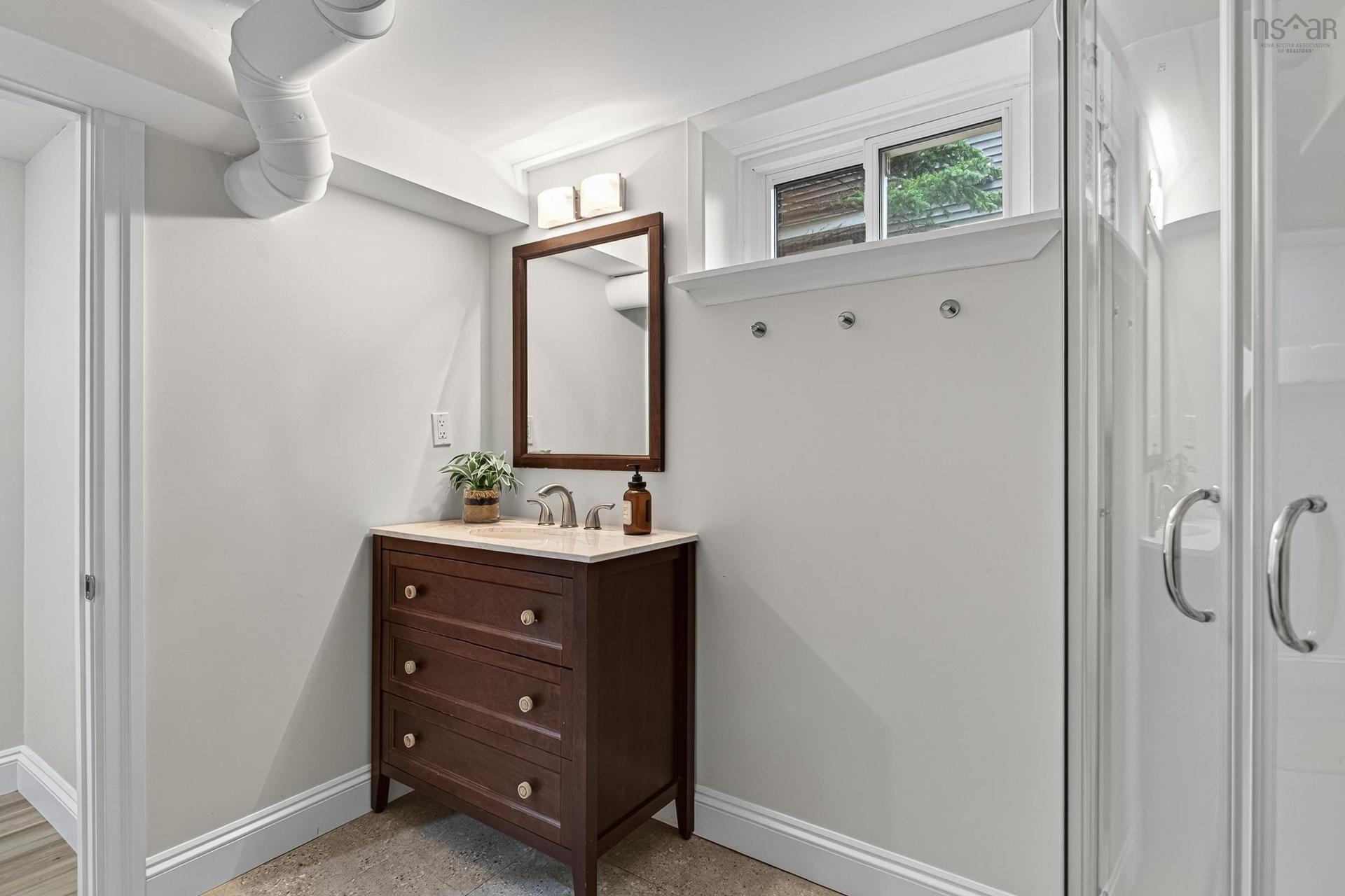 62 Douglas Crescent, Halifax, NS - Indoor Photo Showing Bathroom
