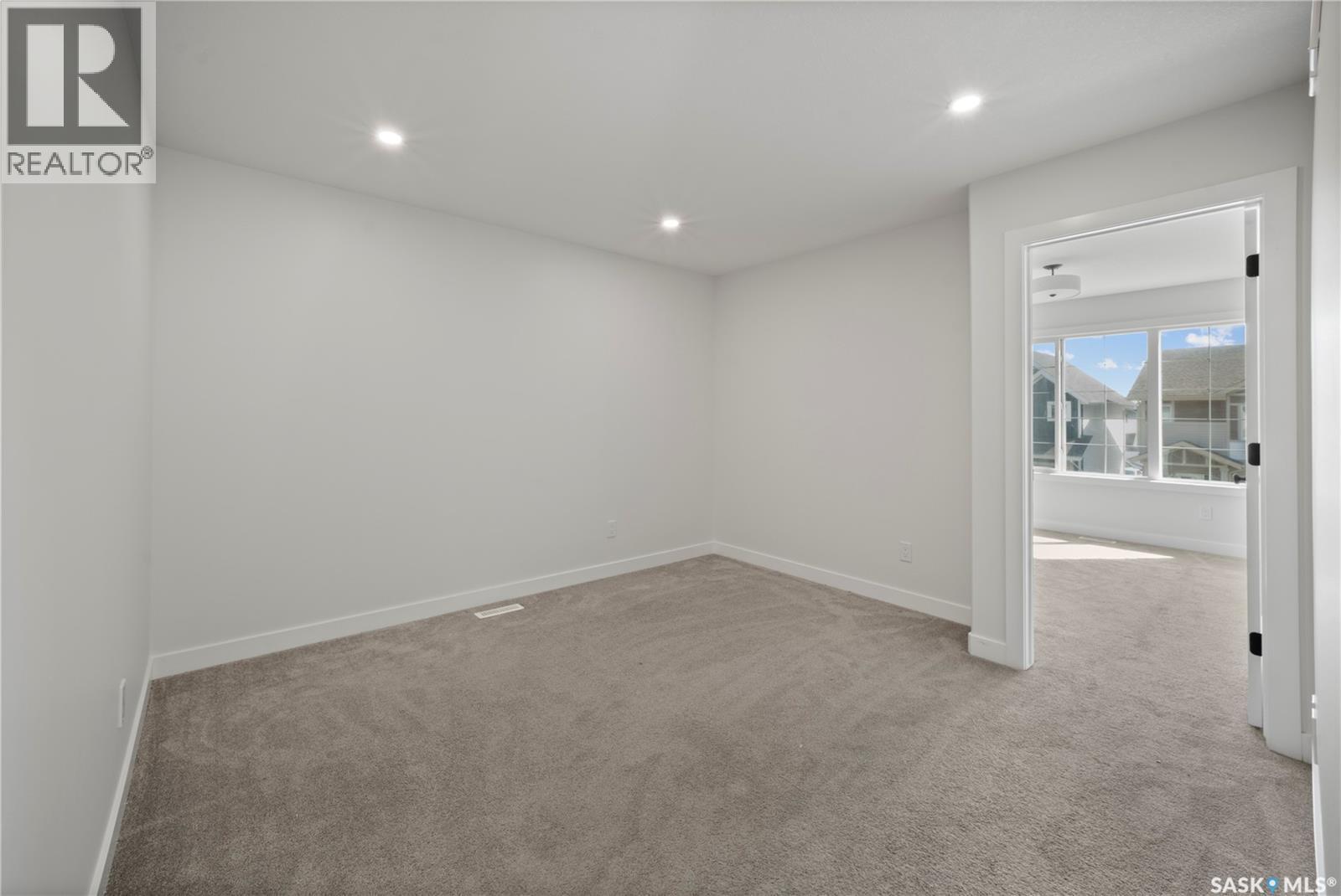 5116 E Simard Avenue, Regina, SK - Indoor Photo Showing Other Room