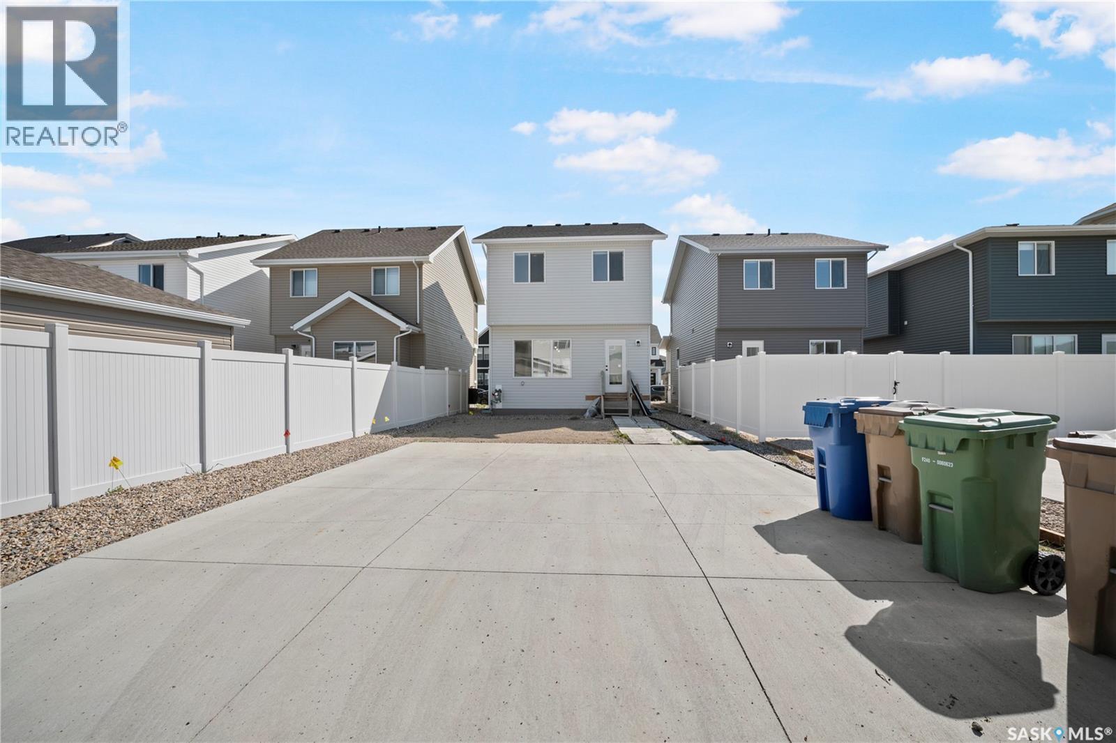 5116 E Simard Avenue, Regina, SK - Outdoor