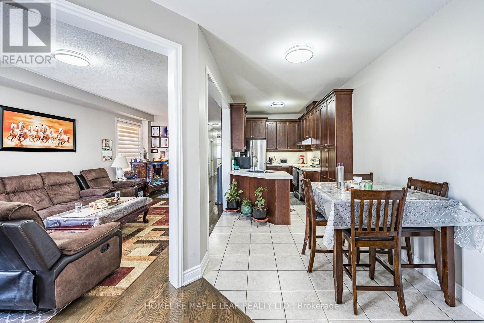 29 Gower Crescent, Brampton, ON - Indoor Photo Showing Dining Room