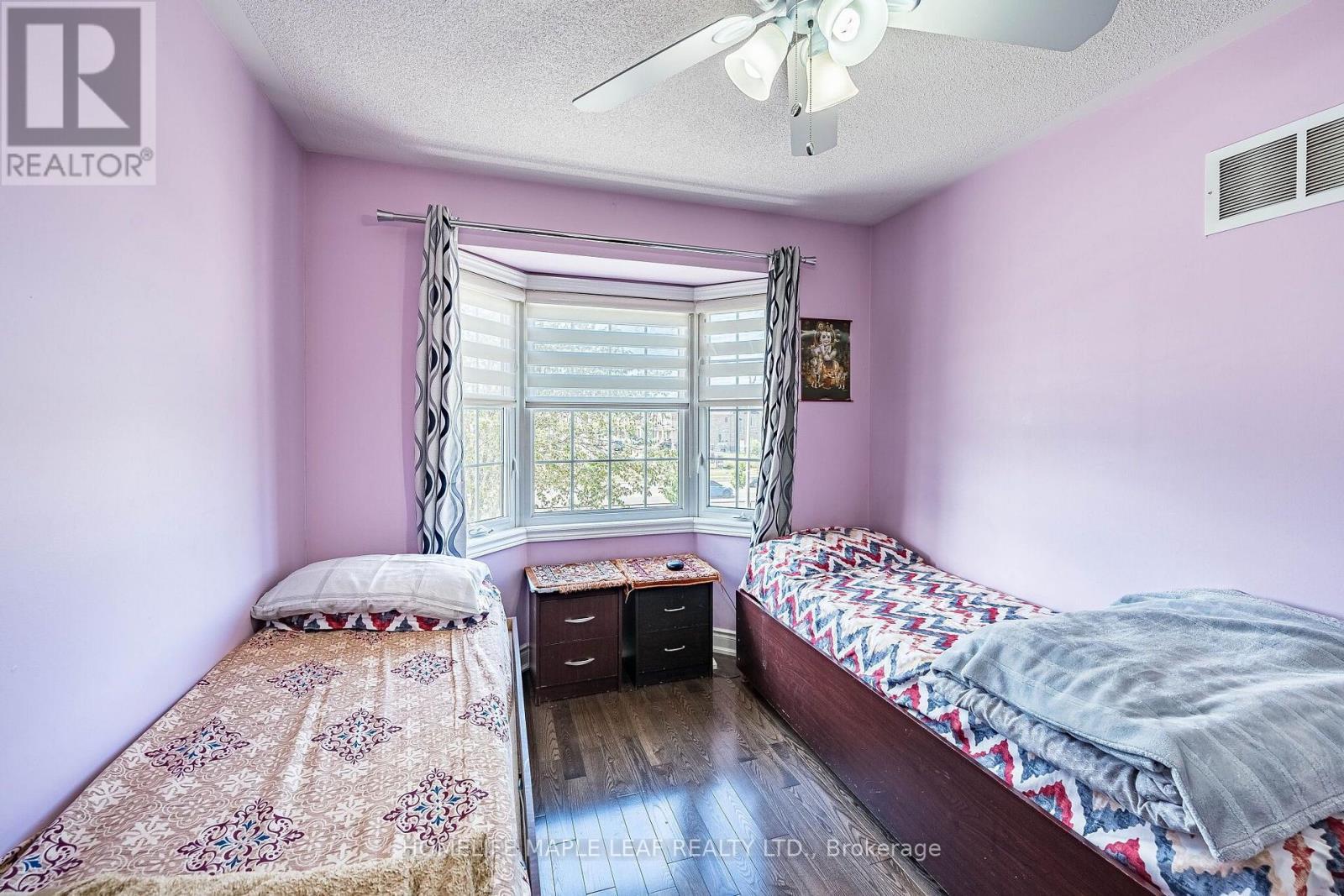 29 Gower Crescent, Brampton, ON - Indoor Photo Showing Bedroom