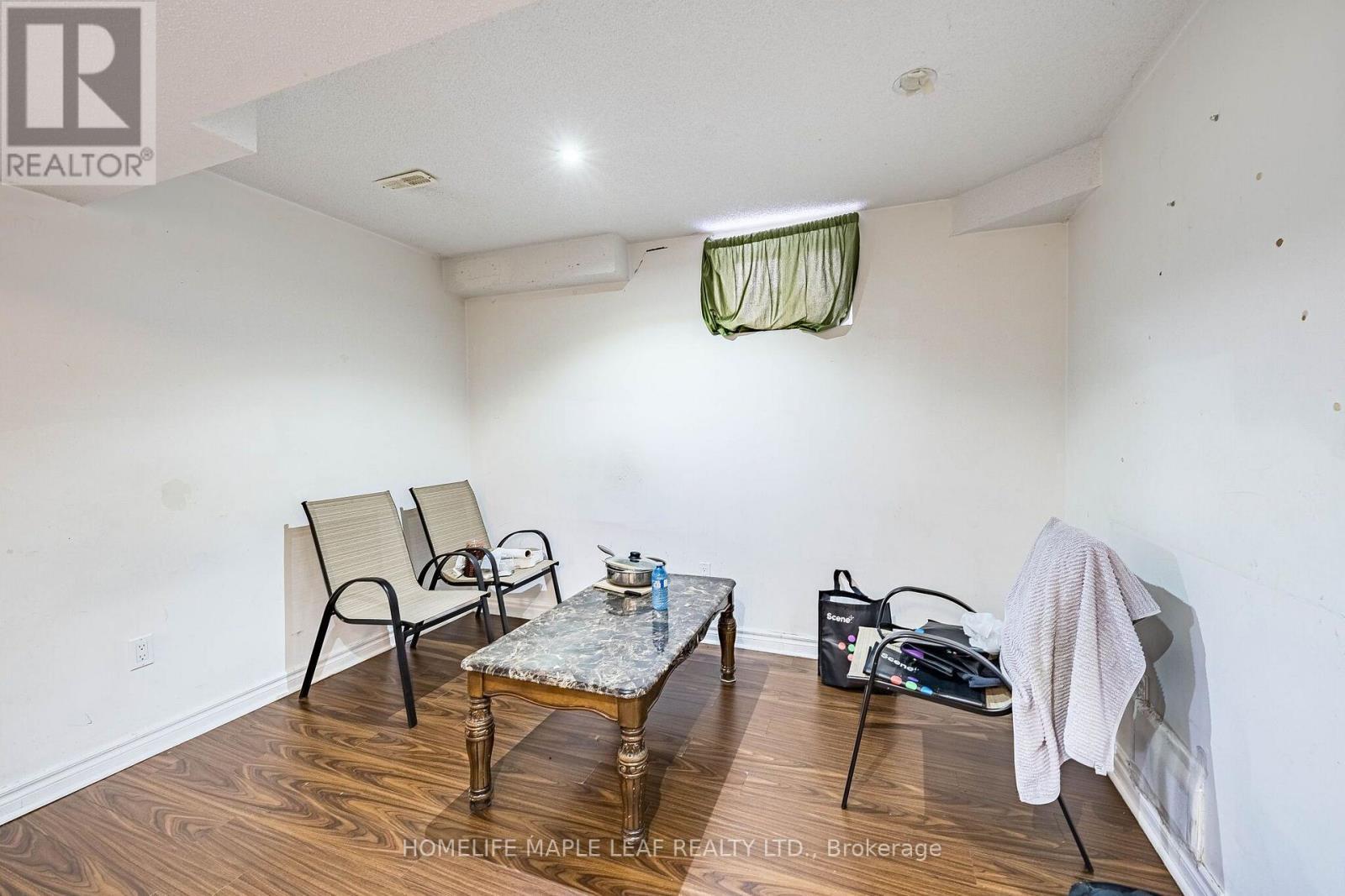29 Gower Crescent, Brampton, ON - Indoor Photo Showing Other Room