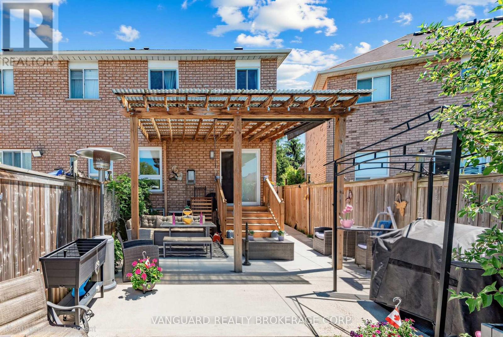 111 Grapevine Road, Caledon, ON - Outdoor With Deck Patio Veranda With Exterior