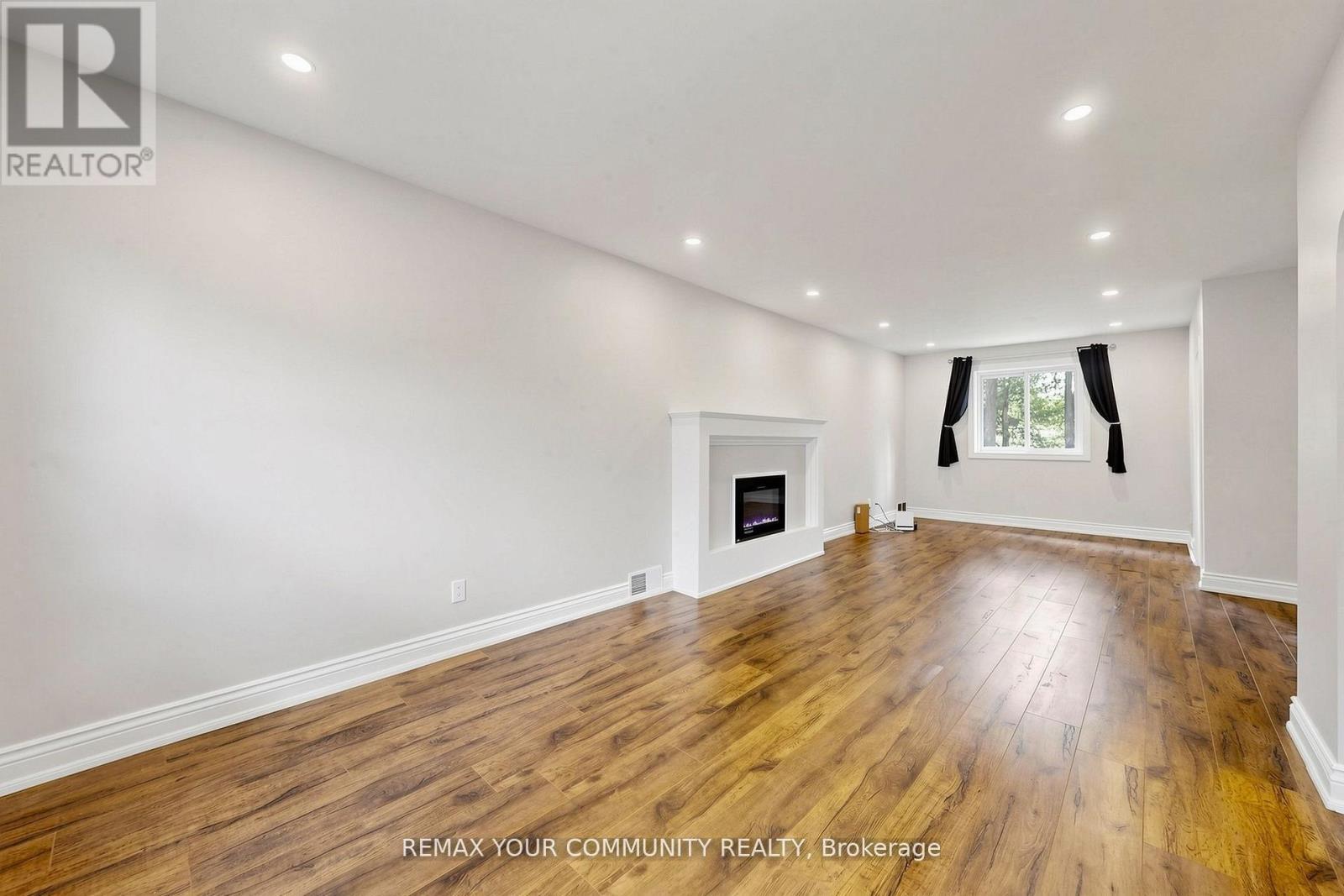 22 Havenridge Drive, Toronto, ON - Indoor With Fireplace