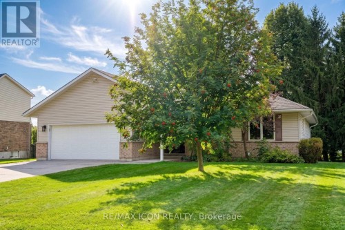 910 WALTON AVENUE N  North Perth, ON N4W 3R9