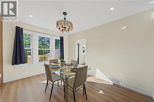 234 Balmoral Avenue S, Hamilton, ON - Indoor Photo Showing Dining Room