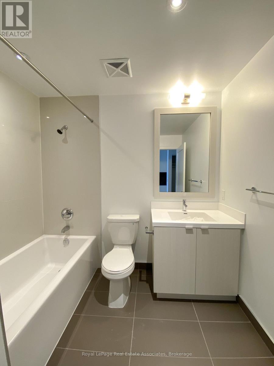3101 - 7 Mabelle Avenue, Toronto, ON - Indoor Photo Showing Bathroom
