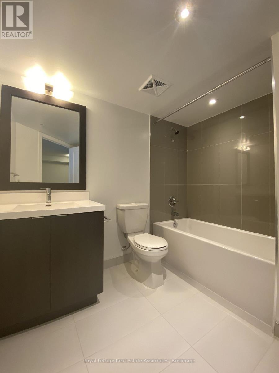 603 - 7 Mabelle Avenue, Toronto, ON - Indoor Photo Showing Bathroom
